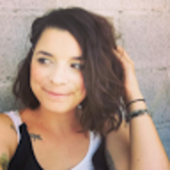 Meet your Posher, Dani - Picture 1 of 1